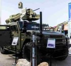 Sistem pertahanan udara taktis Thales RapidStriker terpasang di atas rantis lapis baja Sherpa Light 4x4 pada pameran Eurosatory Perancis.